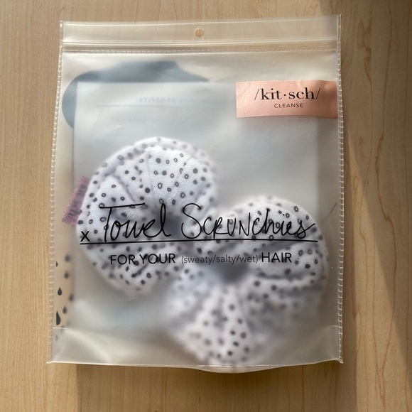 Towel Scrunchie - Picture 1 of 1